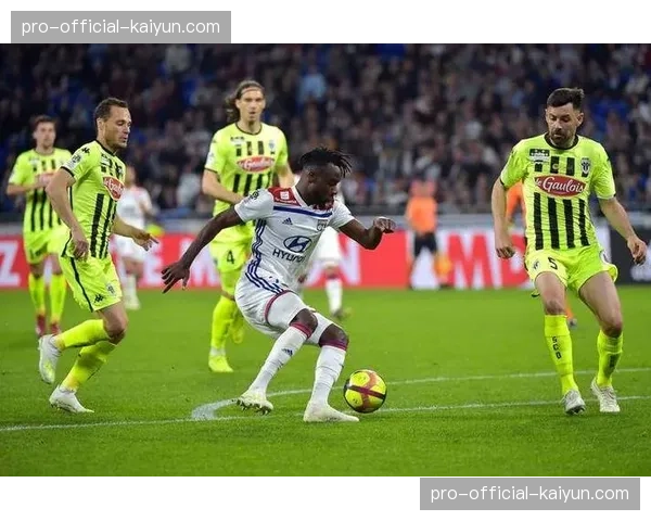 勒阿弗尔2-1战胜图卢兹,保级区格局再变 勒阿弗尔2-1战胜图卢兹,保级区格局再变