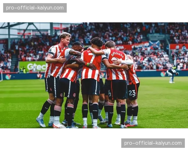 布伦特福德主场迎战布莱顿，主队状态占优欲复仇首回合失利